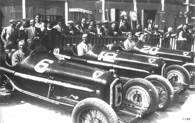 La division course d'Alfa Romeo dans les années 1920