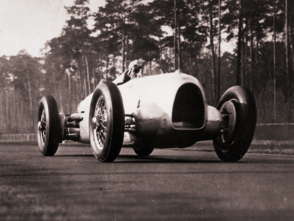 Grand Prix Auto Union Type A conçu par Porsche