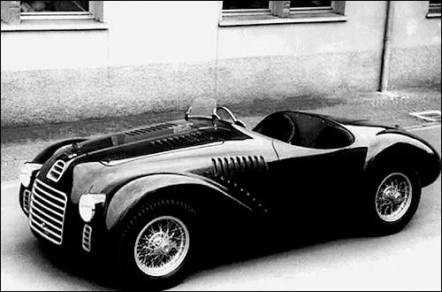 Première voiture de course Ferrari 125S 1947
