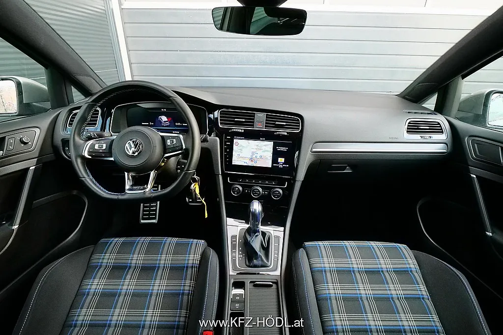 Volkswagen Golf GTE 1,4 PHEV Image 9