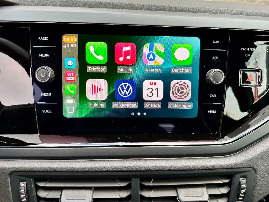 Volkswagen Taigo R-Line Image 9