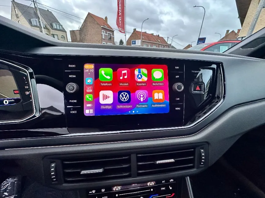 Volkswagen Taigo VIII R-Line 1.0 TSi Image 10