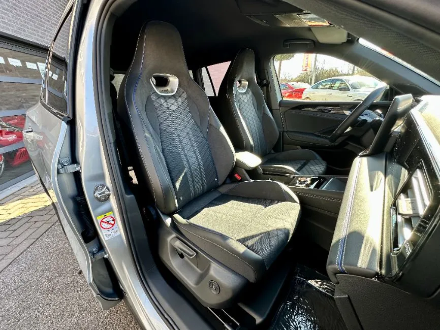 Volkswagen Tiguan 1.5 eTsi R-Line MHYB Image 4