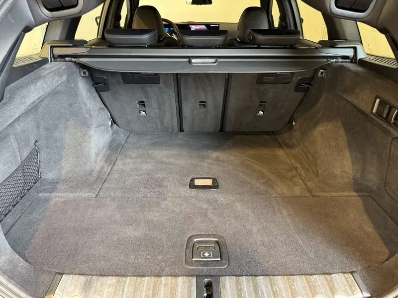 BMW 320 i Touring - M Sport/ActiveCruise/Camera/HiFi/DAB Image 15