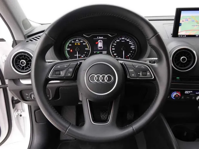 Audi A3 1.4 TFSi 204 e-Tron 36G/Co2 S-Tronic + GPS + LED Lights + ALU19 Image 10