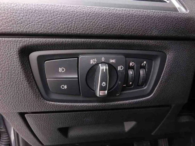BMW 1 116d Advantage + GPS + LED Lights Image 9