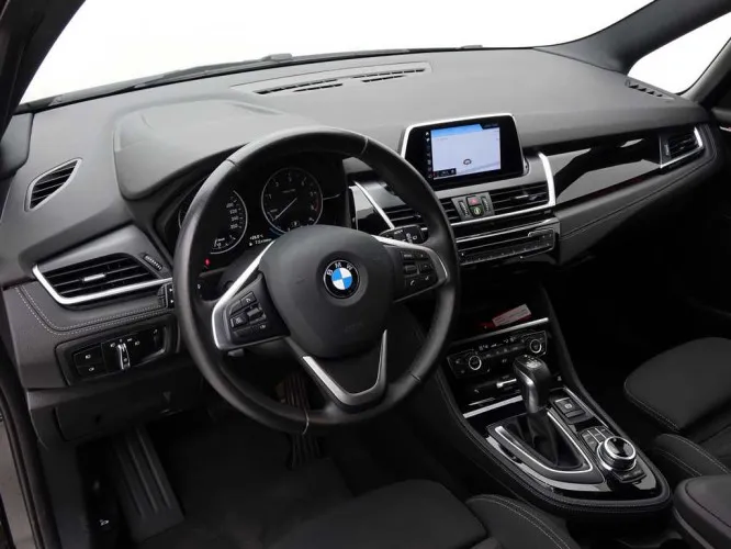 BMW 2 218dA 150 Gran Tourer SportLine 7pl. + GPS + LED Headlights Image 9