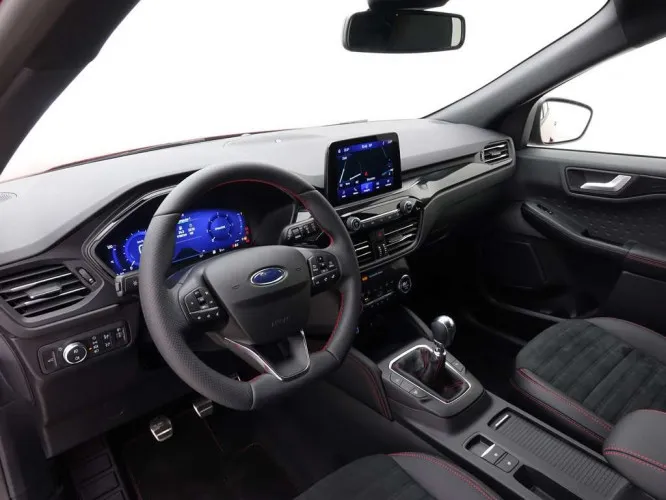 Ford Kuga 1.5 EcoBlue ST-Line X + GPS + B&O+ Winter Pack + LED Lights Image 10