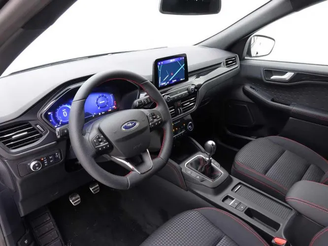 Ford Kuga 1.5 EcoBoost 150 ST-Line + GPS + LED Lights + Winter + ALU 18 Image 8