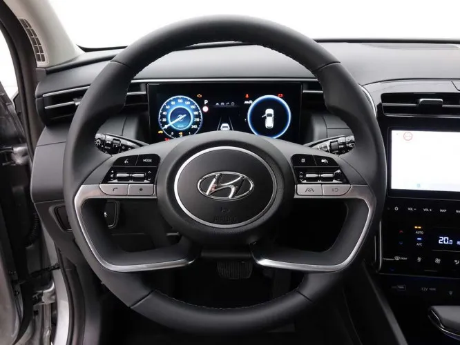 Hyundai Tucson 1.6 T-GDi 150 MHEV 7-DCT Feel Plus + GPS + Digital Super Vision + LED Lights Image 9