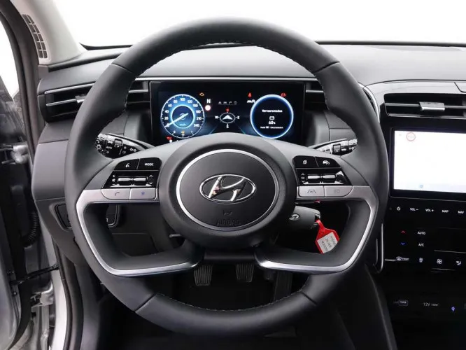 Hyundai Tucson 1.6 T-GDi 150 MHEV Feel Plus + GPS + Digital Super Vision + LED Lights + ALU18 Image 9