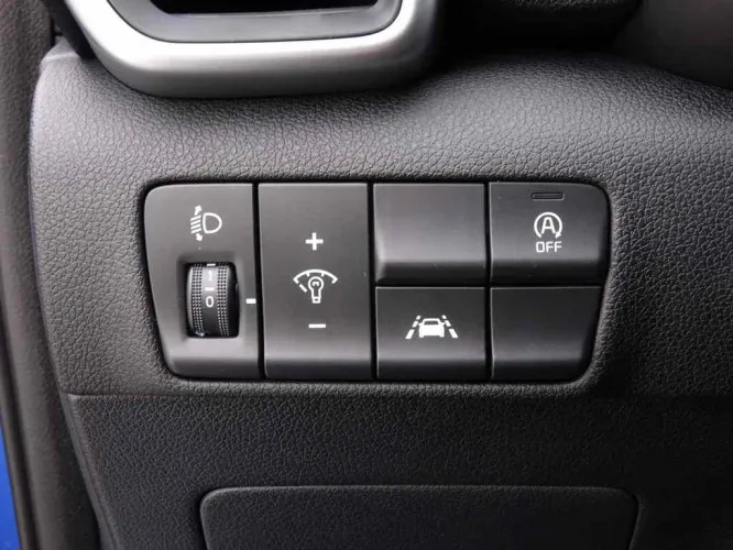 Kia Sportage 1.6 CRDi 136 Black Edition + GPS + Camera + LED Lights Image 9