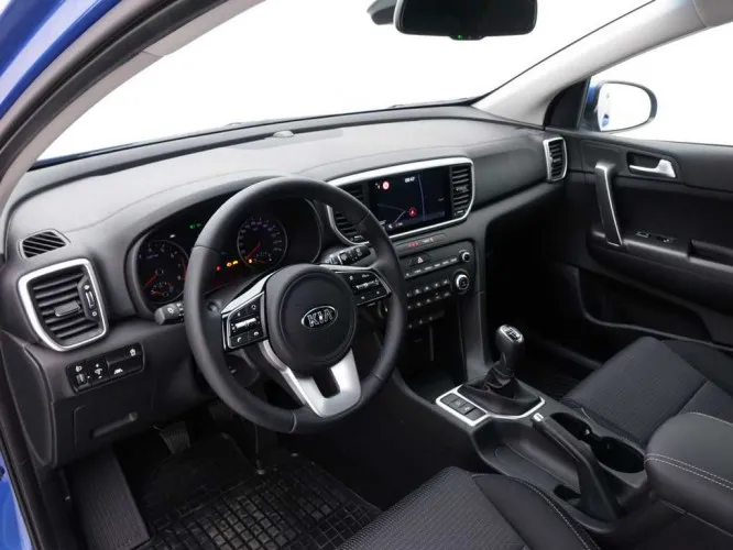 Kia Sportage 1.6 GDi 132 Black Edition + GPS + Camera + LED Lights Image 8
