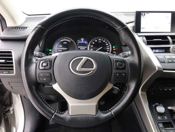 Lexus NX 300h 2.5i 155 E-CVT AWD + GPS Image 9