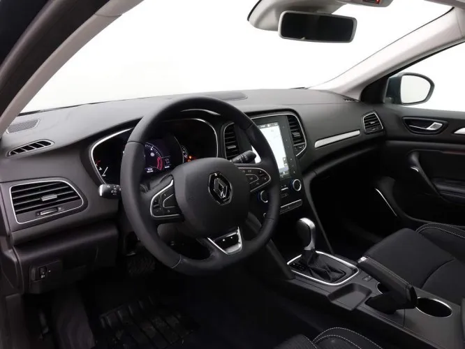 Renault Megane 1.5 dCi 115 EDC Intens + GPS + Pack Safety Image 8