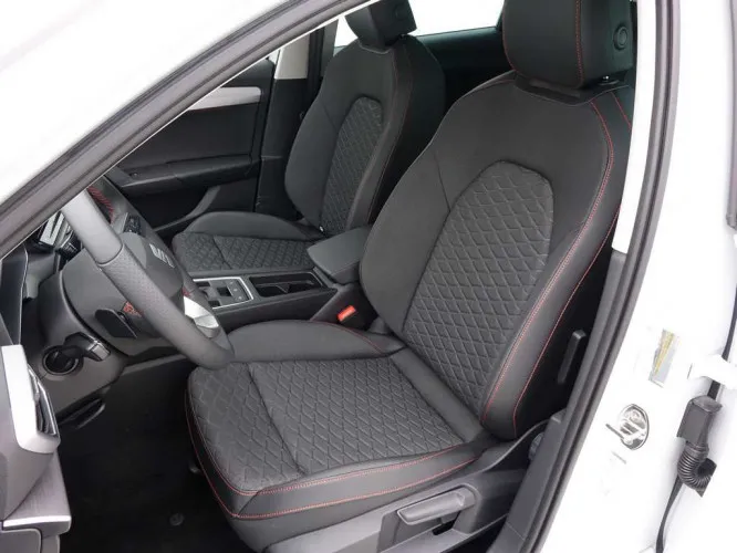 Seat Leon 1.4 e-HYBRID 204 Break FR + GPS + Pano+ XL Pack + Full LED + ALU18 Image 7