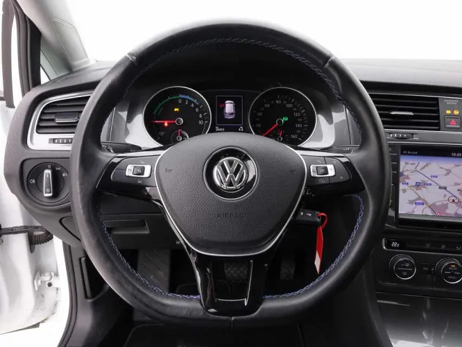 Volkswagen Golf e-Golf 24.2kWh + WarmtePomp + GPS Pro + LED Lights Image 10