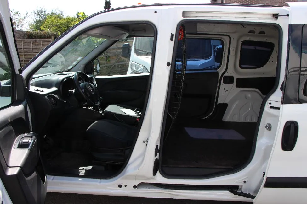 Fiat Doblo 1.3 Jtd EU5 Warranty Image 6