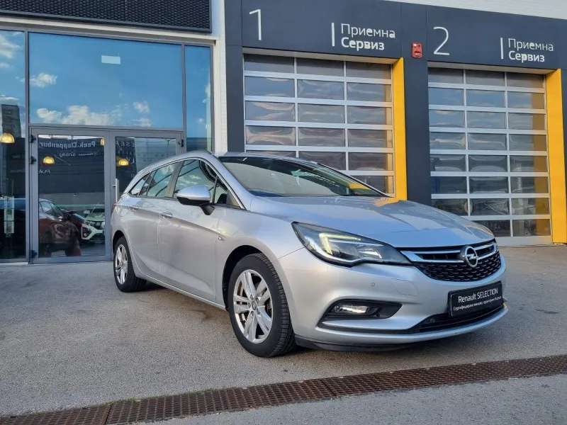 Opel Astra SPORT TOURIER 1.6 Image 2
