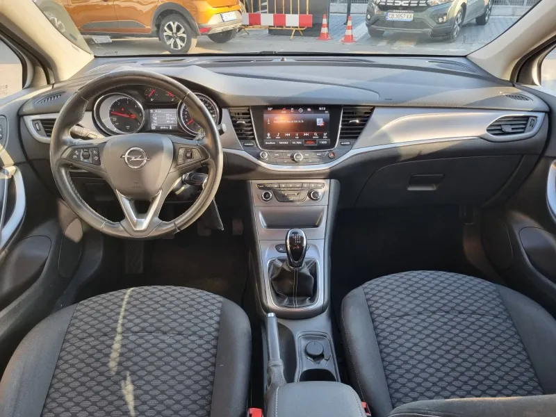 Opel Astra SPORT TOURIER 1.6 Image 7