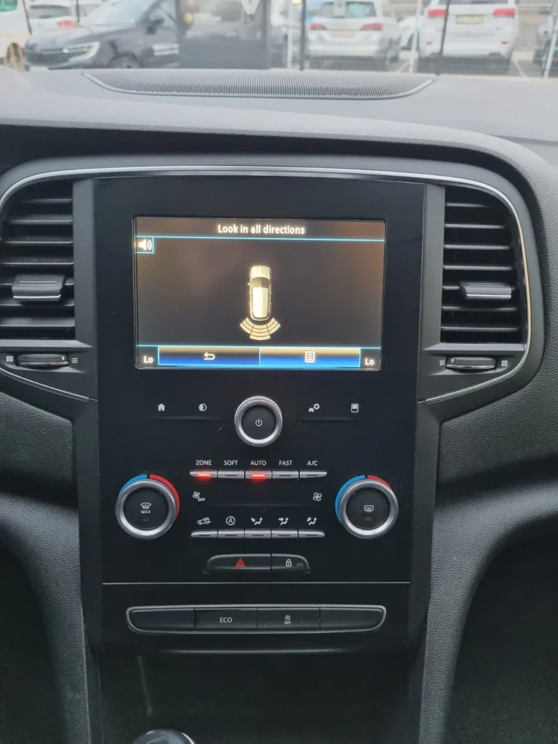 Renault Megane 1.3 TCe 140 к.с. Бензин 4x2 Stop & Start Image 9