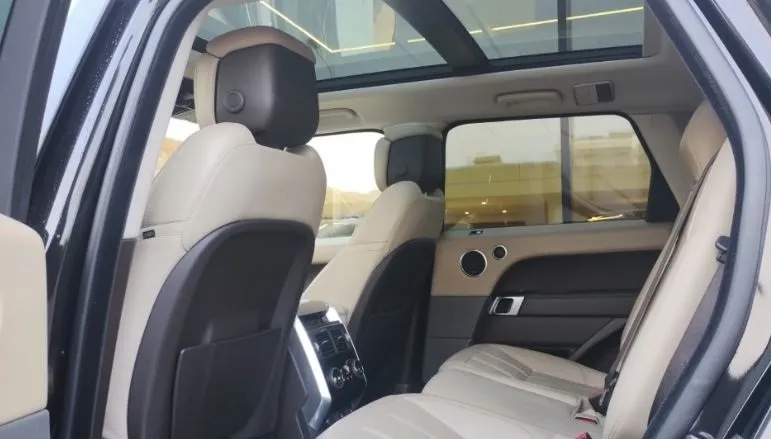 Land Rover Range Rover Sport 3.0 SDV6 HSE Dynamic Image 9