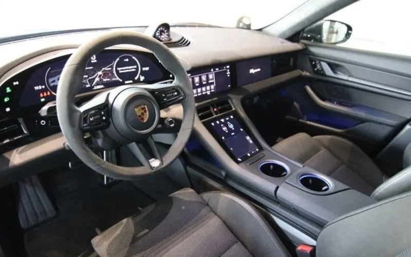 Porsche Taycan Turbo 93.4 kWh Image 6