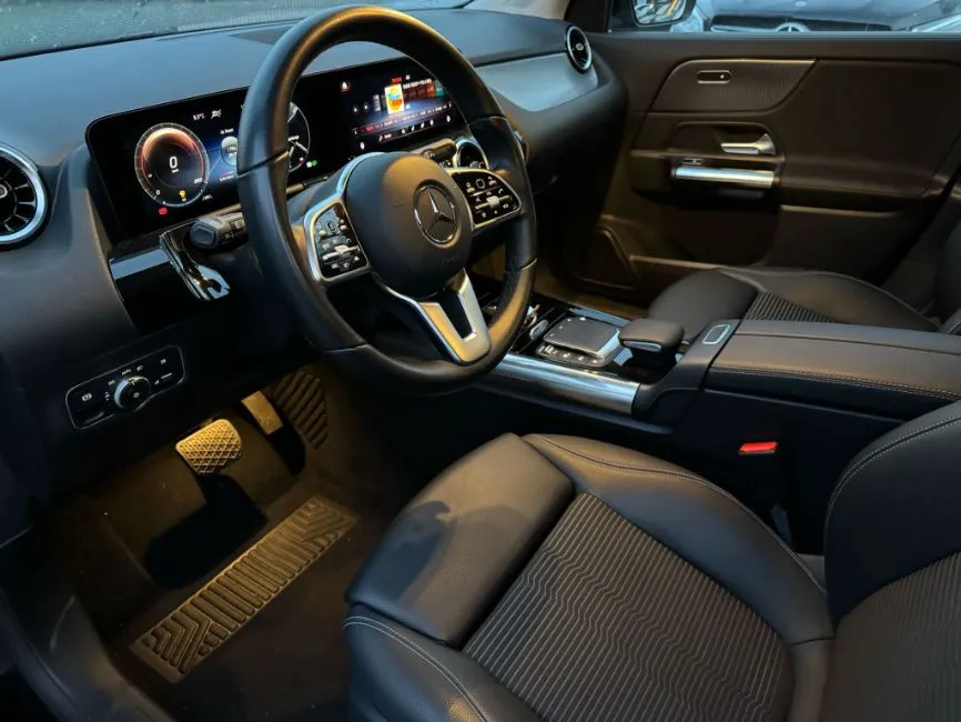 Mercedes-Benz GLA 220 GLA 220d 4Matic All-wheel drive Image 3