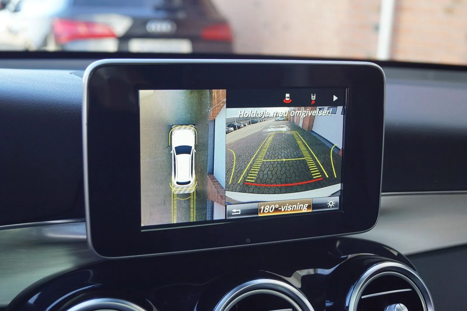 Mercedes-Benz GLC250 d 2,2 AMG Line aut. 4Matic Van 5d Image 10