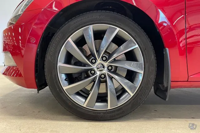 Skoda Superb 2,0 TSI 280 4x4 L&K BusinessLine DSG Autom. *ACC / Webasto / Ilmast.penkit / Koukku / Navi * Image 9