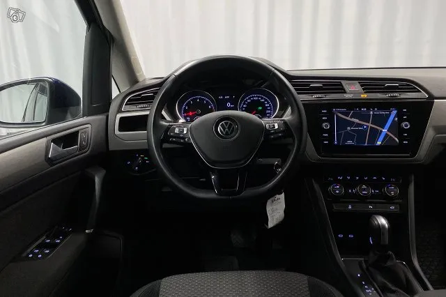 Volkswagen Touran Comfort Family 1,5 TSI EVO 110 kW DSG * ACC / Webasto / 7-Hlö. / ALV / AppConnect / Navi * Image 9