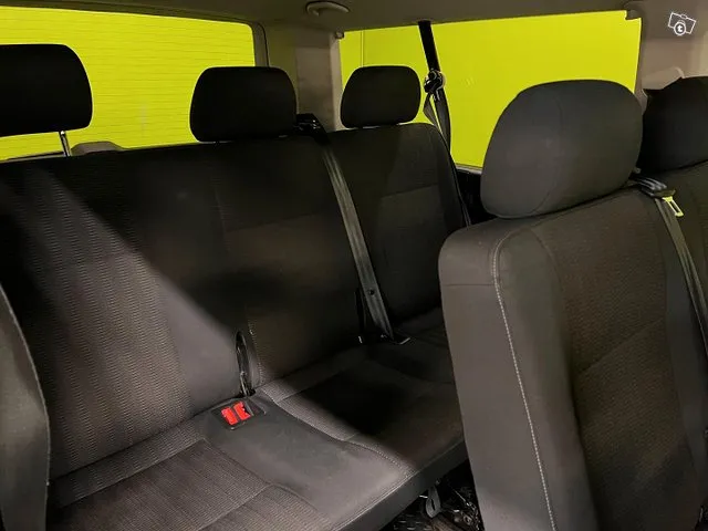 Volkswagen Caravelle Comfortline pitkä 2,0 TDI 110 kW DSG / ALV / 9-paikkainen / Peruutuskamera / Image 8