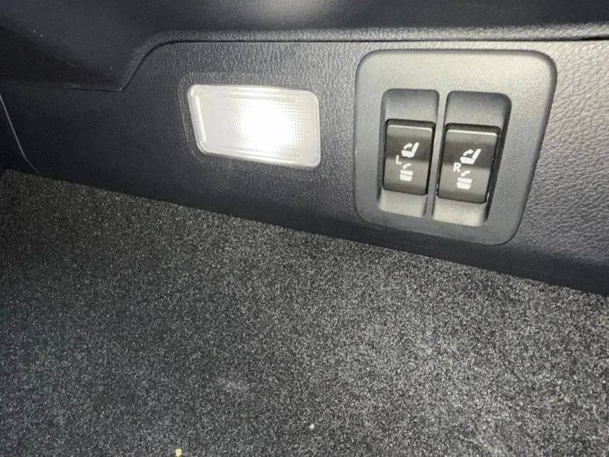 Lexus NX 300 LEXUS NX 300h 4WD Executive _ Full optio Image 14