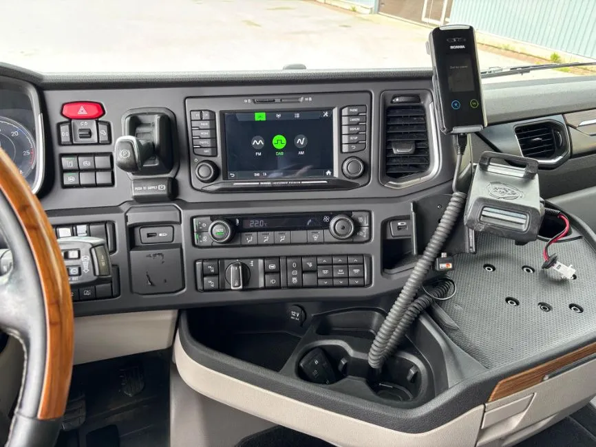 Scania R540 Scania R540 6X2 RALENTISSEUR + ADR + PTO Image 8