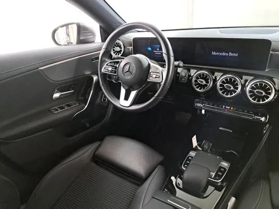 Mercedes-Benz CLA Klasse Klasa 180d Automatik Virtual,Style-Novi Model Image 2