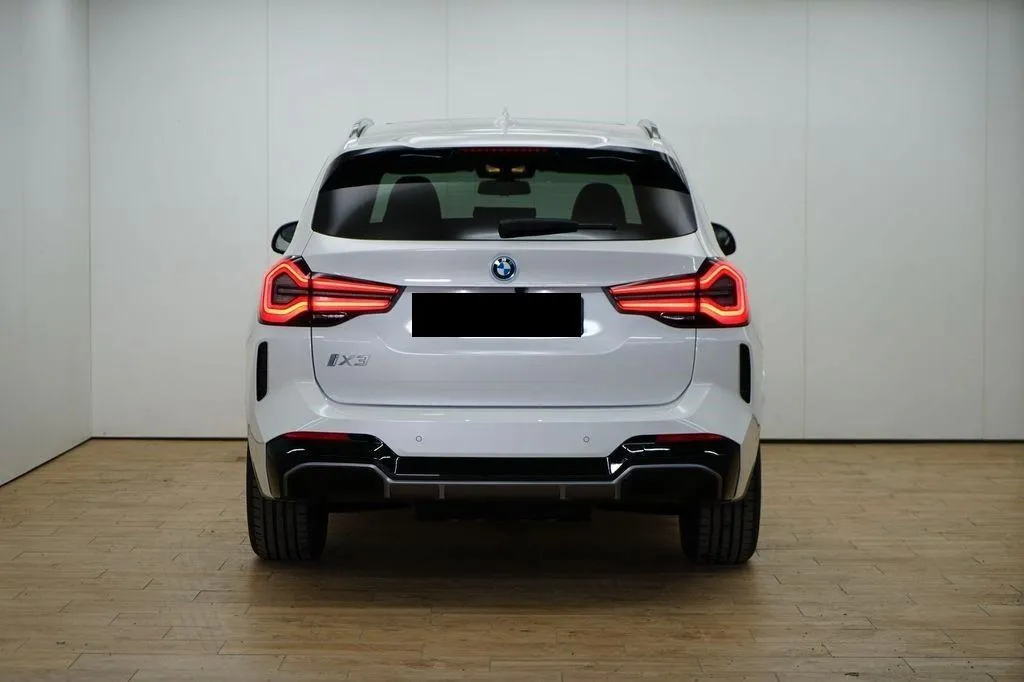 BMW iX3  Image 3