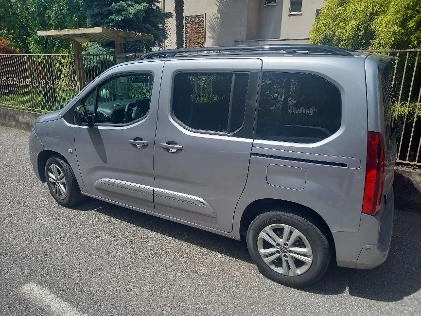 Toyota Proace City Verso Image 2