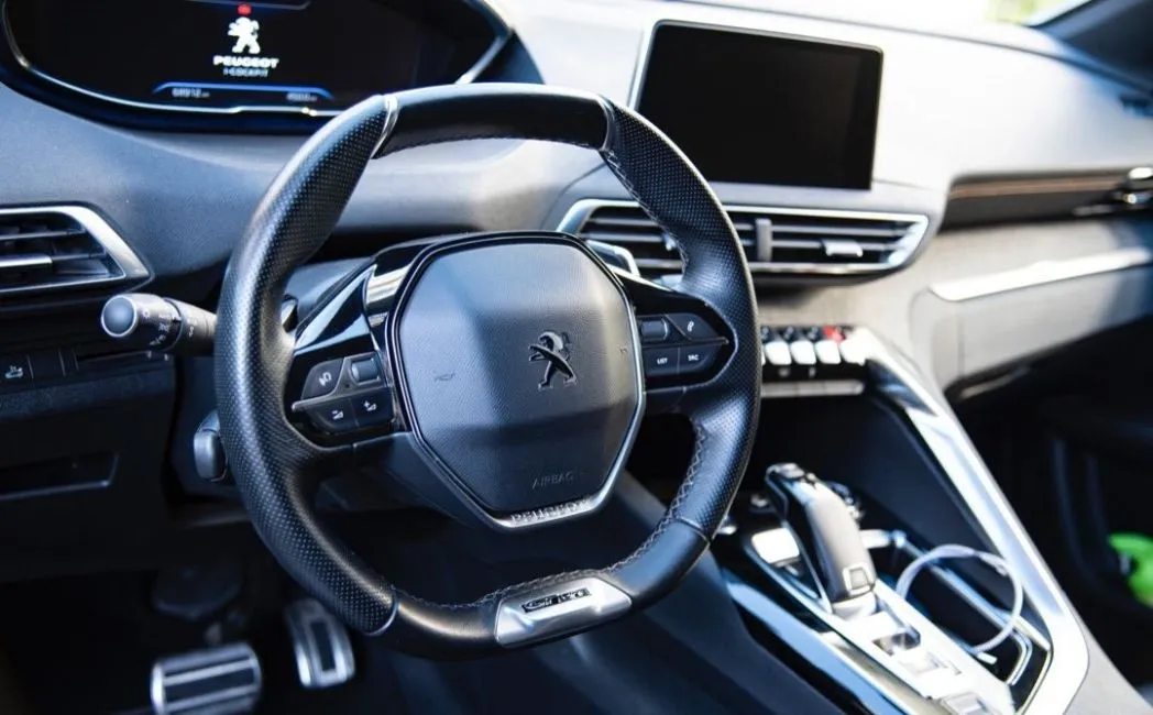 Peugeot 5008  Image 2