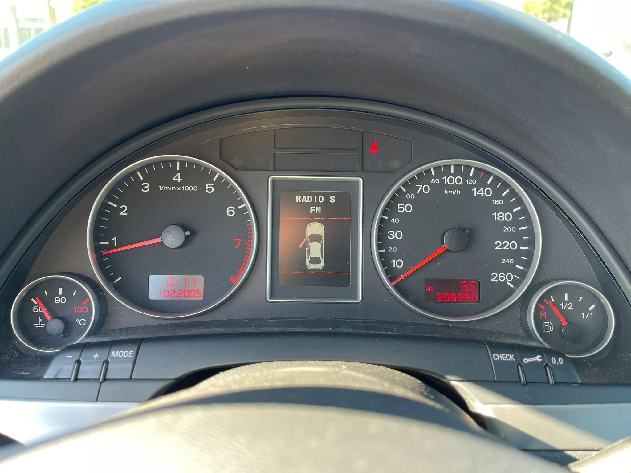 Audi A4 1.8 T Image 9