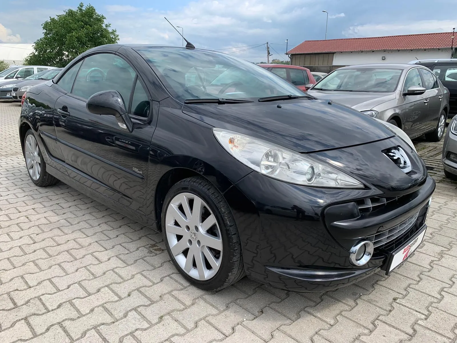 Peugeot 207 CC 1.6 Image 2