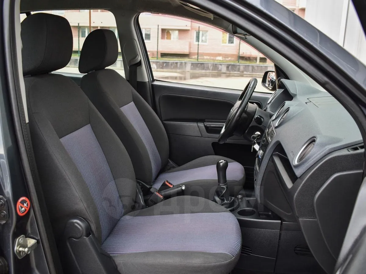 Ford Fusion  Image 7