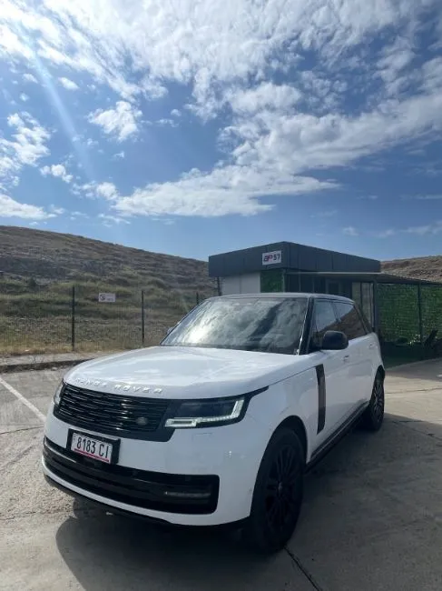 Land Rover Range Rover Sport  Image 2