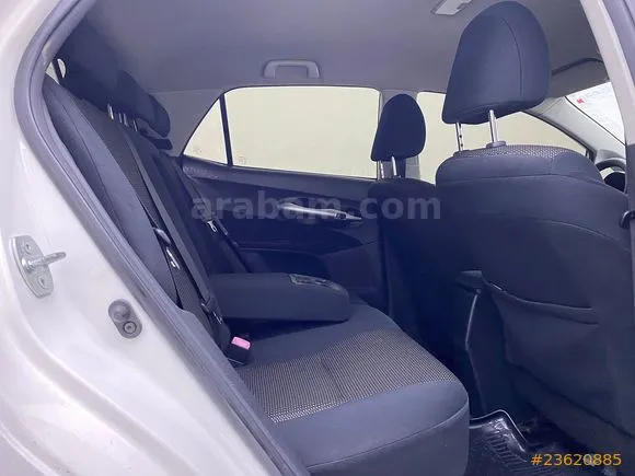 Toyota Auris 1.6 Elegant Image 9