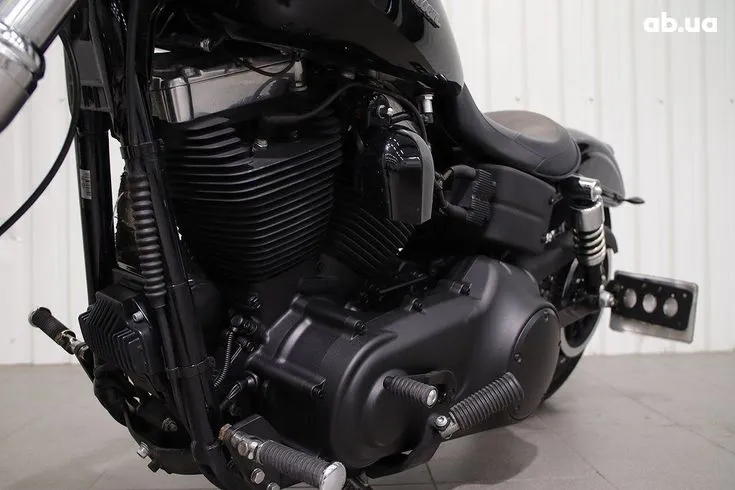 Harley-Davidson Dyna  Image 8