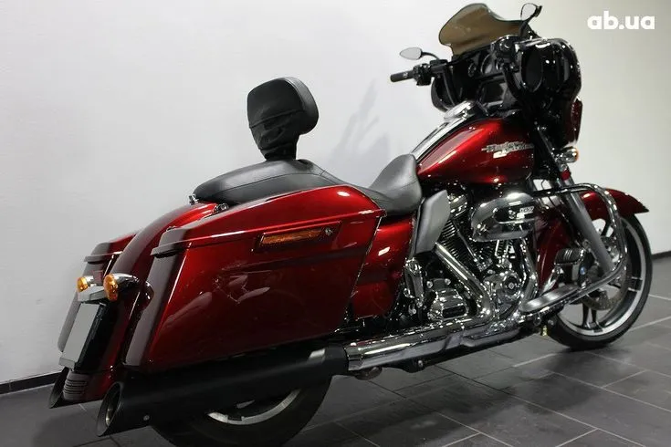 Harley-Davidson FLHXS  Image 5