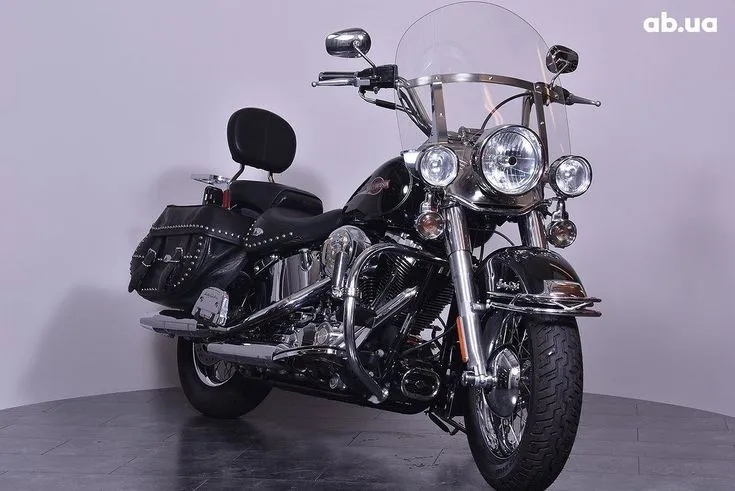 Harley-Davidson FLSTC  Image 2