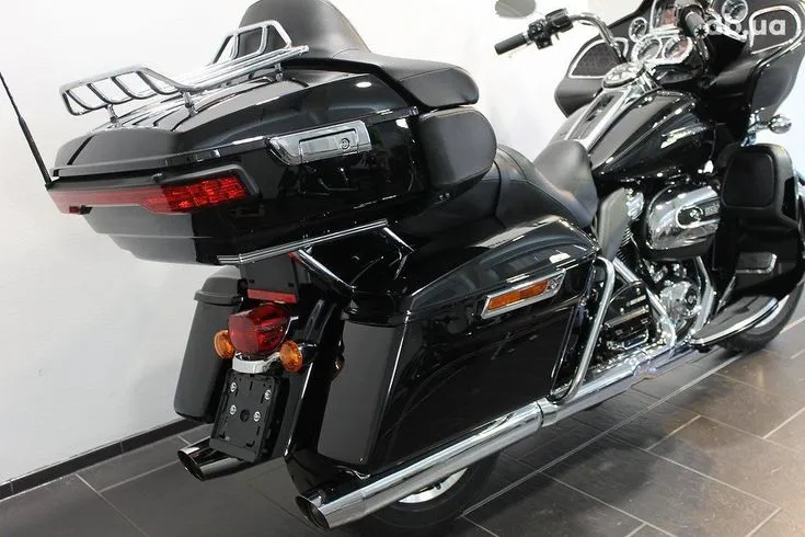 Harley-Davidson FLTRU  Image 3