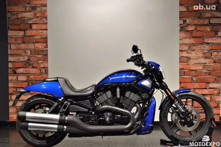 Harley-Davidson VRSC  Thumbnail 4
