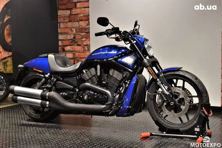 Harley-Davidson VRSC  Image 5